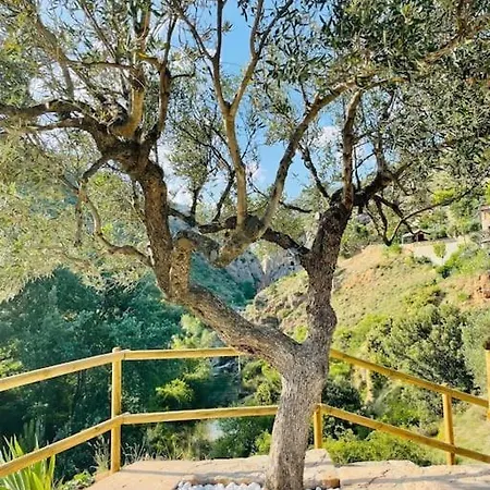 Jardines De Guara בית נופש הואסקה
