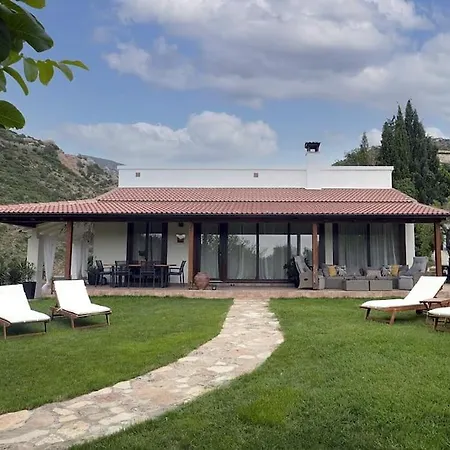 בית נופש Jardines De Guara *