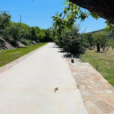 בית נופש Jardines De Guara *