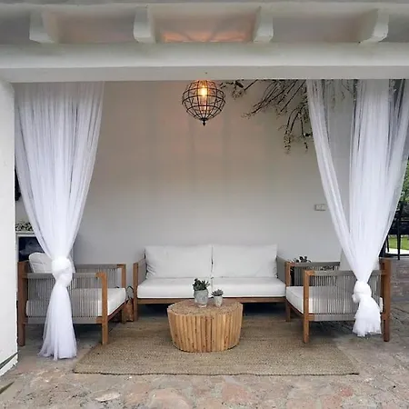 Jardines De Guara * הואסקה